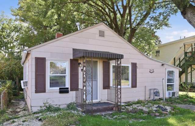 Nice 3 Bed 1.5 Bath in Springfield! Gallery 3