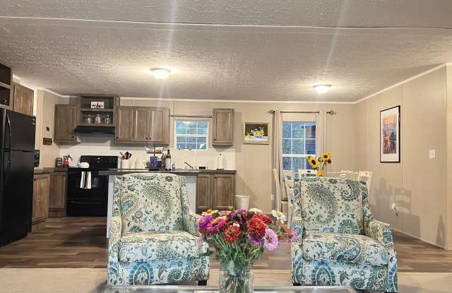 2634 Cedar Creek Road photos photos