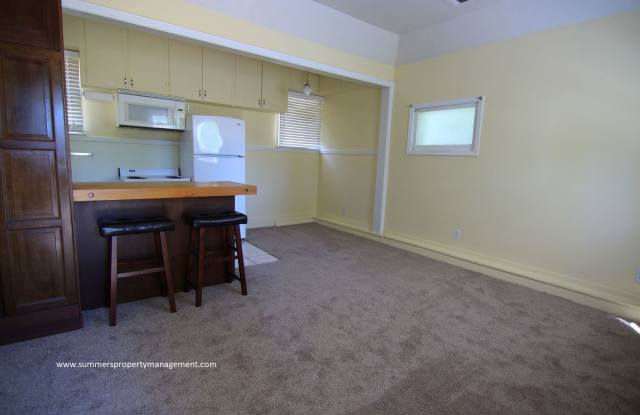 1 Bedroom, 1 Bath with assigned parking photos photos