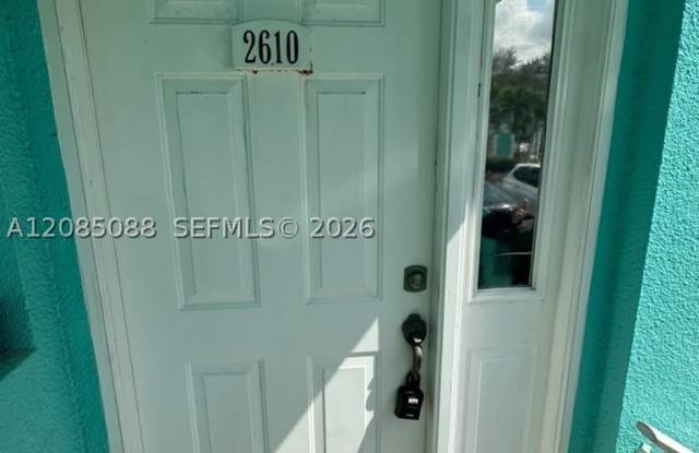 2610 SE 20th Ct Gallery 4