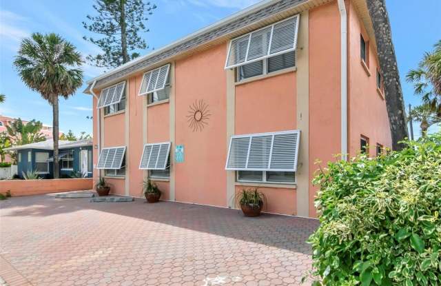 3514 GULF BOULEVARD photos photos