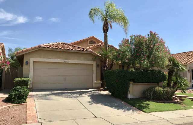 2540 E Taxidea Way Gallery 2