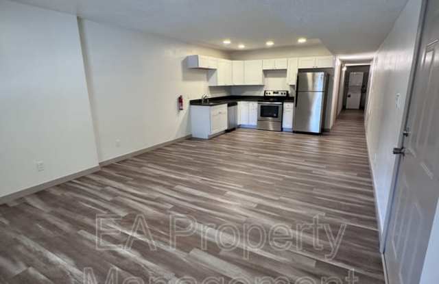 725 Edith Blvd SE* - 725 Edith Boulevard Southeast, Albuquerque, NM 87102