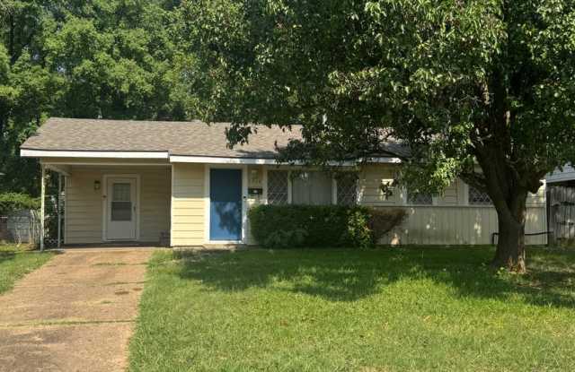 Rental Property in Bossier City - 1504 Leslie Street, Bossier City, LA 71111