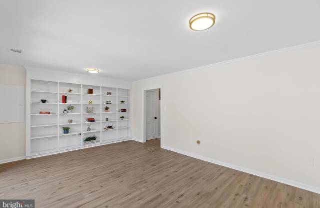 815 6TH STREET SW Gallery 3