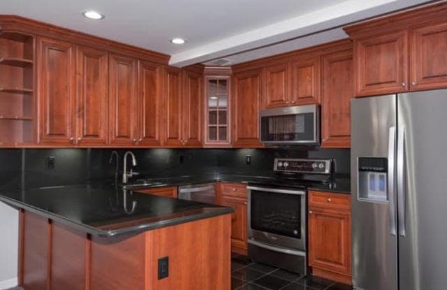 Fairfield Townhouses At Coram - 5000 Townehouse Drive, Coram, NY 11727