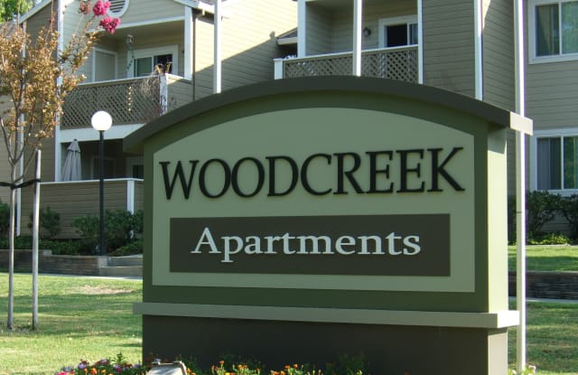 Woodcreek Apartments photos photos