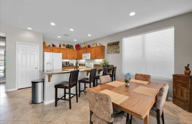 60636 Desert Shadows Drive Gallery 3