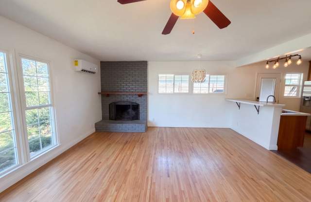 14946 Dunton Dr Gallery 3