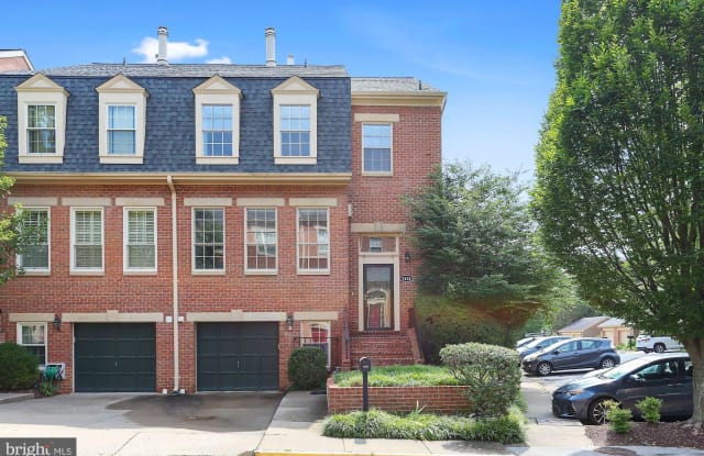 1454 MCLEAN MEWS COURT - 1454 Mclean Mews Court, McLean, VA 22101