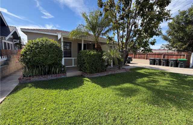 126 S Batavia photos photos