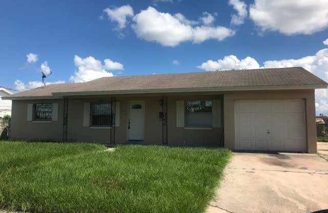 3 Bedroom 2 Bath Home For Rent at 1439 S. Oxalis Ave Orlando, Fl. 32807 Gallery 1
