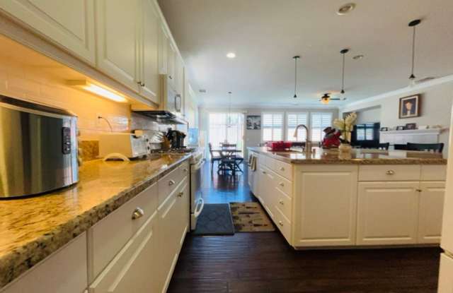Beautiful Beaumont Home Available Now!! Gallery 4