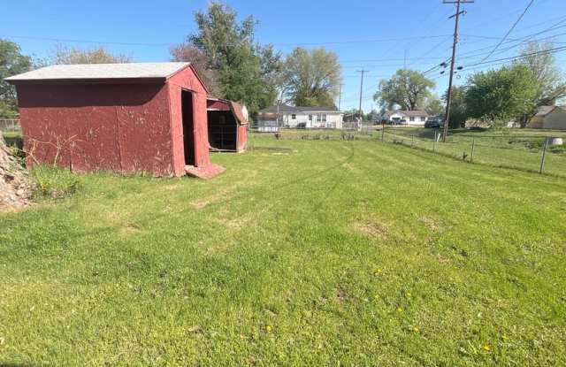 230 E Hickory Gallery 3