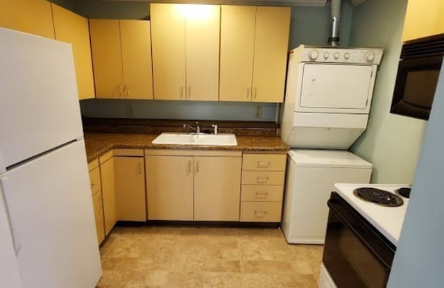 340 South 12th Street - 340 South 12th Street, Noblesville, IN 46060