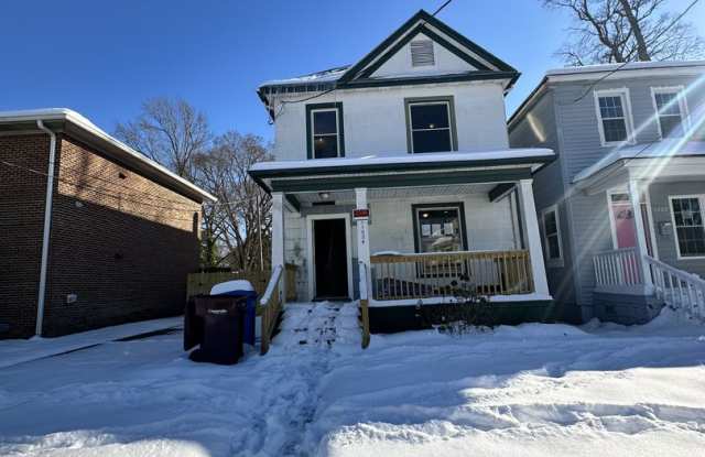 Gorgeous Four Bedroom Completed Upgraded photos photos