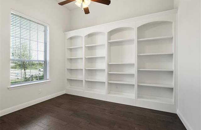 231 Lake Trail Lane Gallery 2