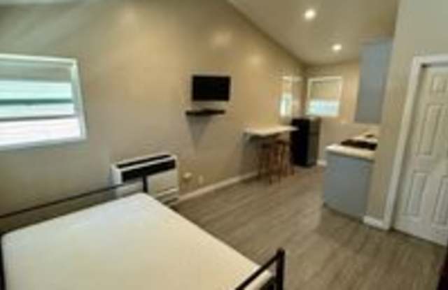439 Jeffries Road Gallery 1