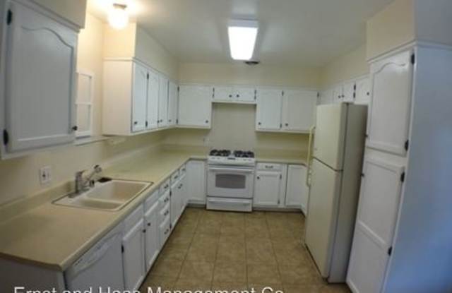 6204 Condon Ave. Gallery 3