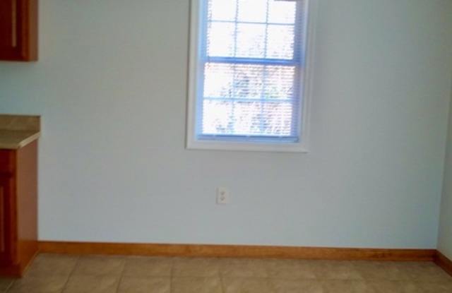 1160 Evergreen Road Gallery 2