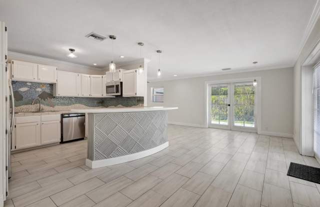 1225 16th Ave N - 1225 16th Avenue North, Lake Worth, FL 33460