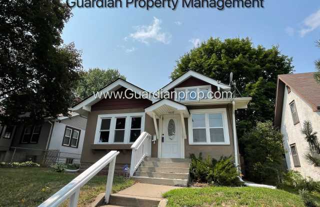 South Minneapolis Single Family Home, Fenced Yard, 2 Car Garage, Avail July/Aug 1st - 4338 Stevens Avenue, Minneapolis, MN 55409 South Minneapolis Single Family Home, Fenced Yard, 2 Car Garage, Avail July/Aug 1st - 4338 Stevens Avenue, Minneapolis, MN 55409