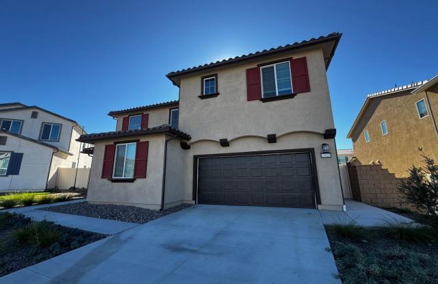 Beautiful, Almost New Winchester 5 Bedroom House with SOLAR photos photos Beautiful, Almost New Winchester 5 Bedroom House with SOLAR photos photos