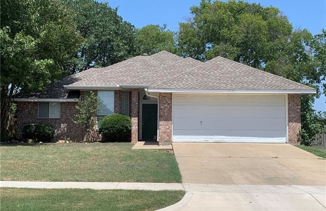 2605 Whispering Oaks - 2605 Whispering Oaks Street, Denton, TX 76209