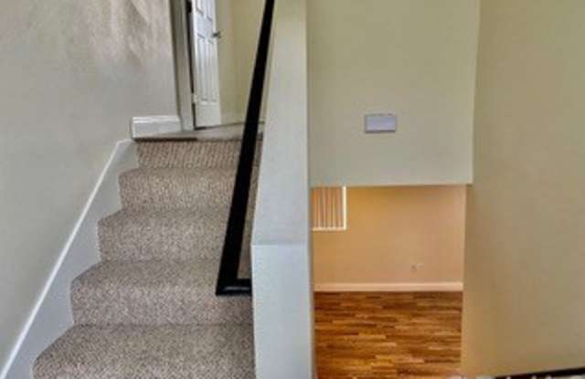 1121 W 61st Place Gallery 2