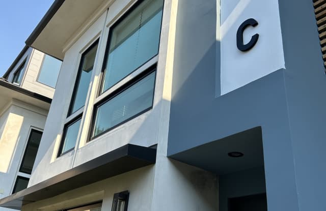 903 West Duarte Road unit C - 1 photos photos