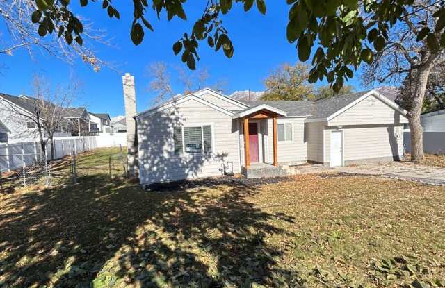 4 Bedroom 1.75 Bathroom House in Mapleton Commercial/ Residential Zoned! - 1690 West Maple Street, Mapleton, UT 84664