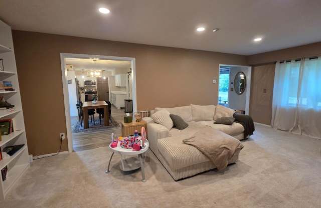 12319 TILBURY LN Gallery 4