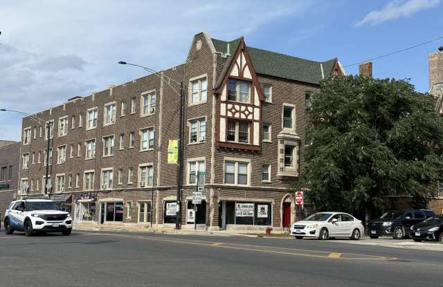 3945 N Pulaski Rd photos photos