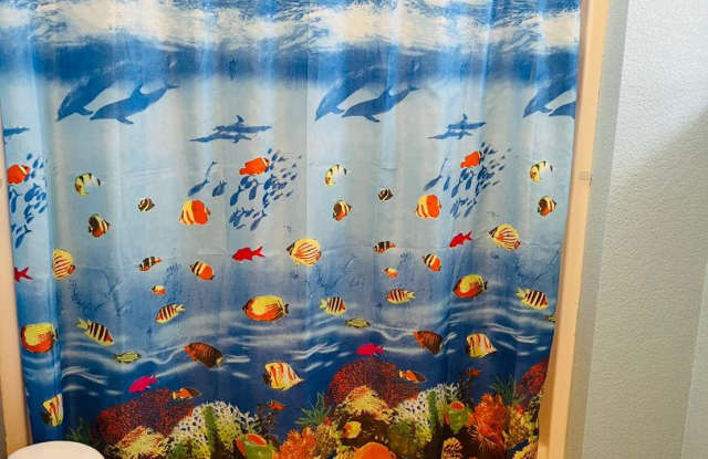 3 Bed - 2 Bath - Fenced Yard photos photos