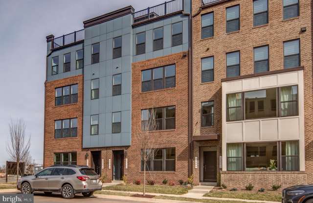 43798 MIDDLEWAY Terrace Gallery 3