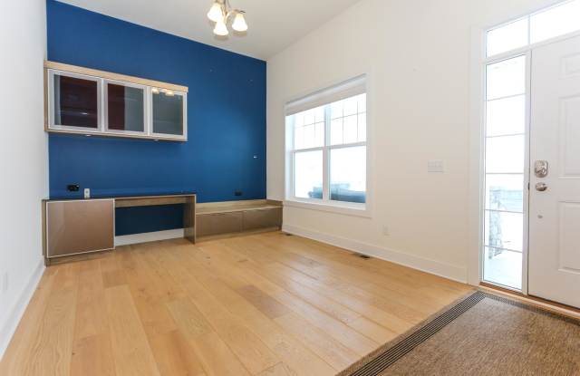 2090 Summerhill Court Gallery 3