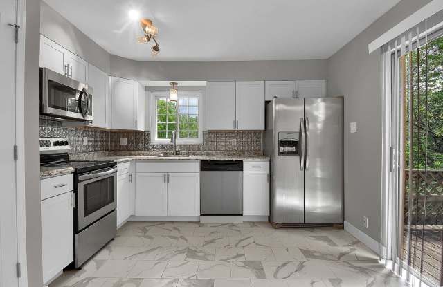 Renovated One Bedroom!! Gallery 4