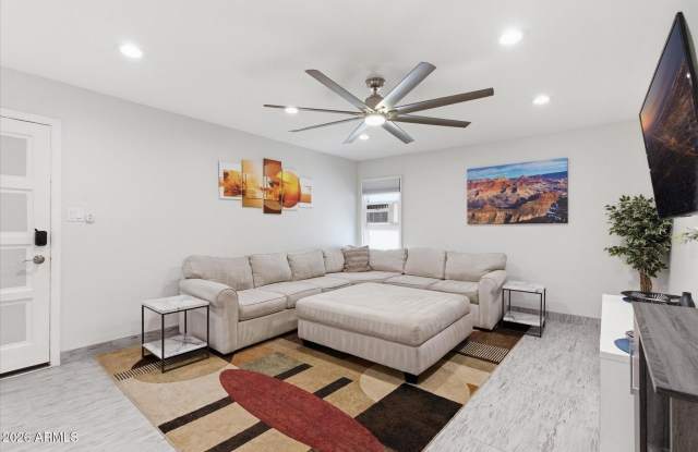 4950 N Miller Gallery 3
