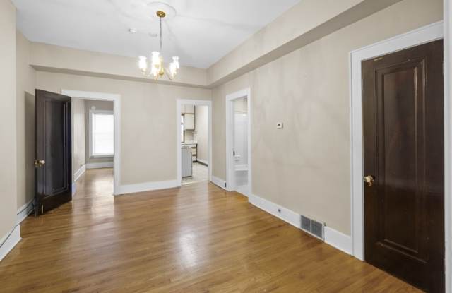 1109 East Genesee Street - 1 Gallery 4