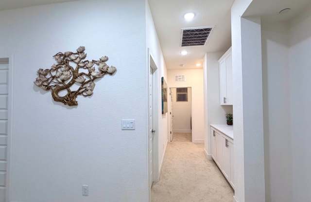 Beautifully maintained 4-bedroom, 3-bath, 2,365 sq ft in Folsom Gallery 4