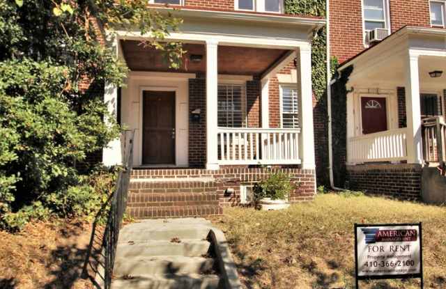 2025/2026 JHU Off-campus 5bd/3ba Rowhome w/ OSP  W/D!. Available 6/9/25! - 350 East University Parkway, Baltimore, MD 21218