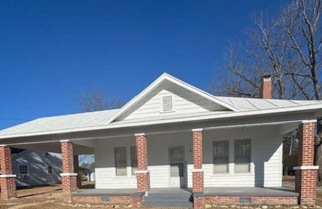 911 E. 4th Street photos photos 911 E. 4th Street photos photos