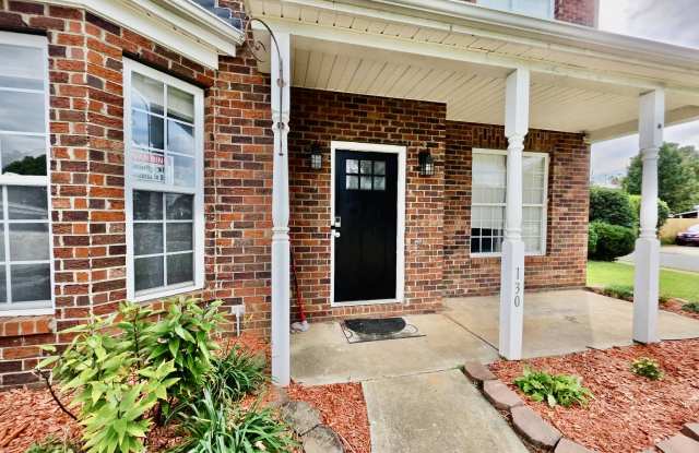 130 Sawhorse Drive Gallery 2