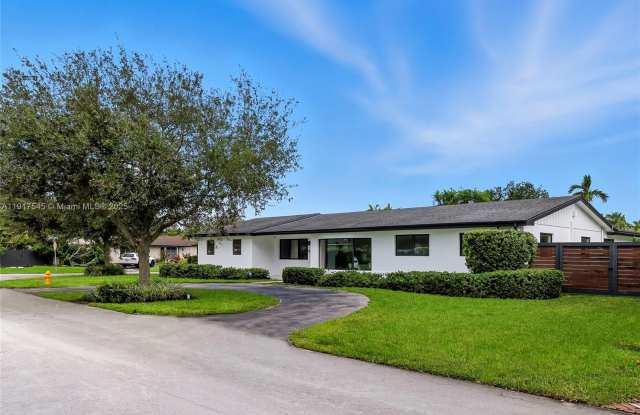 8341 SW 87th Ter photos photos