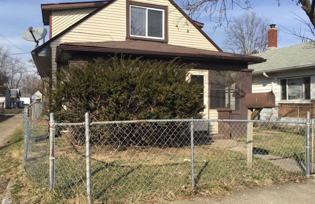 1914 Miller St - 1914 Miller St, Indianapolis, IN 46221