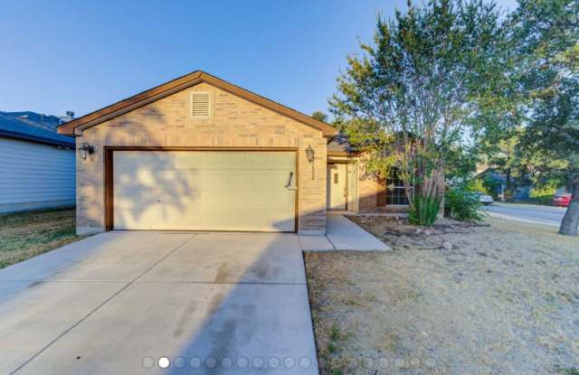 Spacious 3 bed!!! photos photos