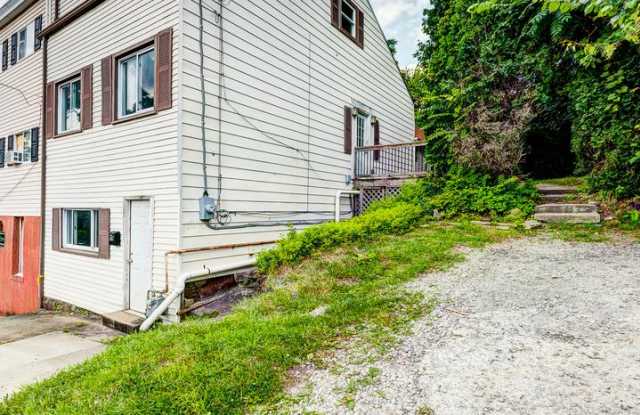 AVAILABLE AUGUST 2026 - Beautiful 3 Bedroom Home w/ OFF-STREET PARKING  Deck! photos photos