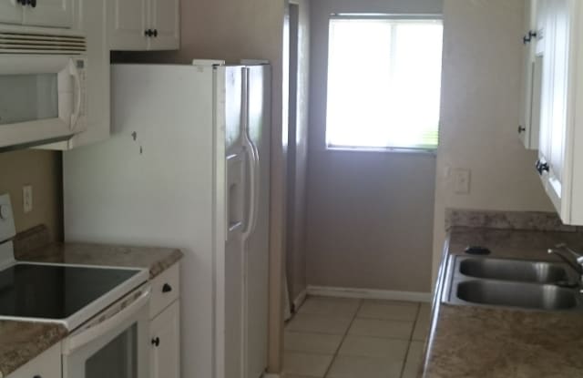 2561 Tropic Ave - 2561 Tropic Avenue, Fort Myers Shores, FL 33905