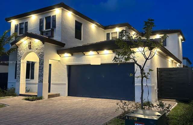 23303 SW 133rd Ave - 23303 Southwest 133rd Avenue, Princeton, FL 33032