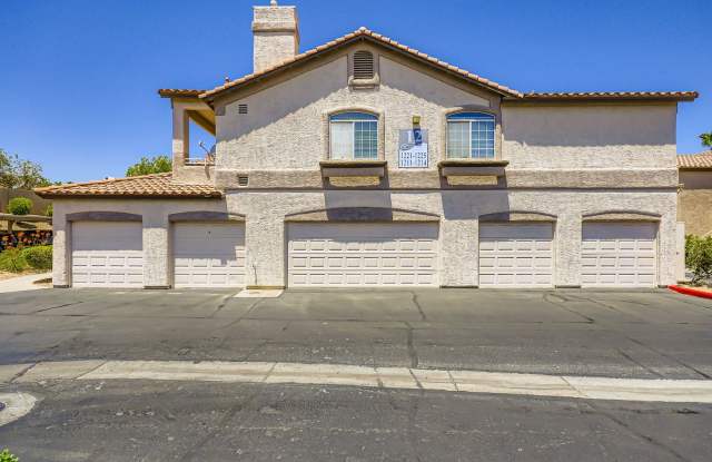 Upgraded First-Floor Condo with Private Garage in Prime Green Valley Location * COMING SOON* Gallery 3